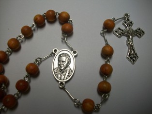 Pope Benedict XVI Redwood Rosary